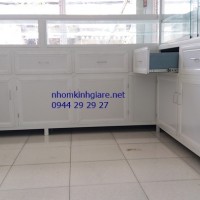 tu-quay-trung-bay-thuoc-tay.ipg