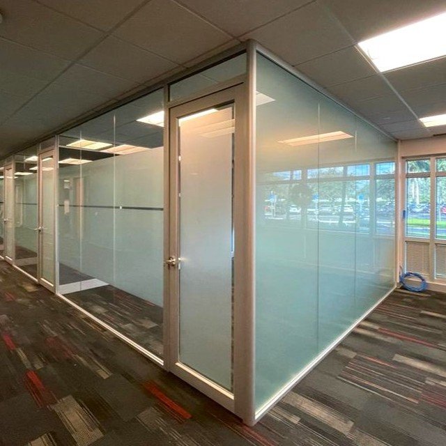 Vách ngăn nhôm kính phòng ngủ