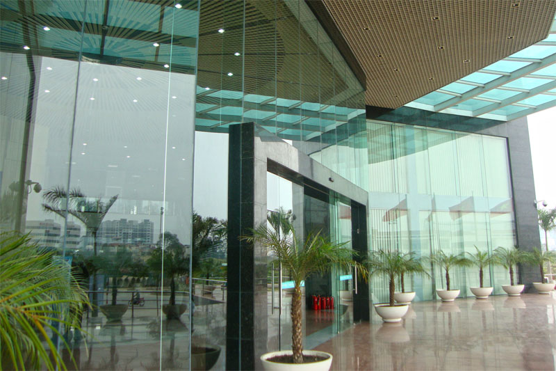 Cửa kính cường lực 9