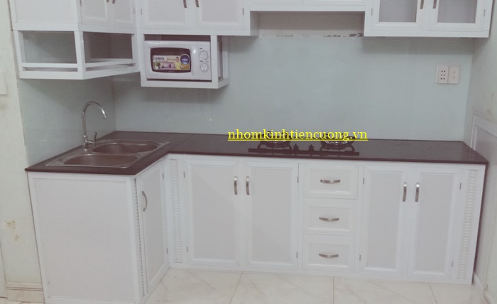 Tủ bếp nhôm kính hcm 2