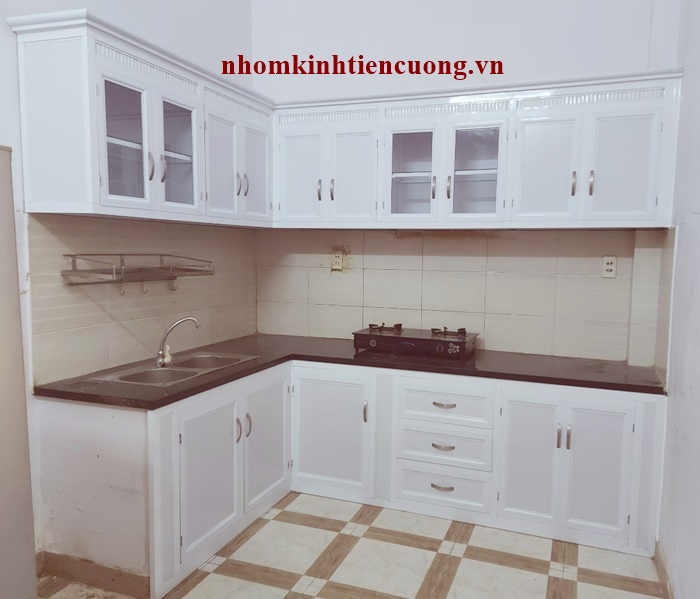 Địa chỉ làm tủ bếp nhôm kính đẹp 3