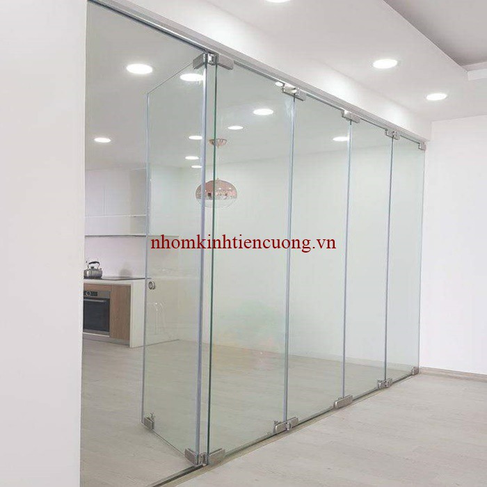 Cửa lùa kính cường lực