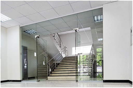 Cửa kính cường lực gia đình 3