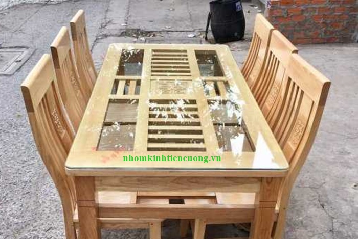 Kính mặt bàn ăn cường lực 2