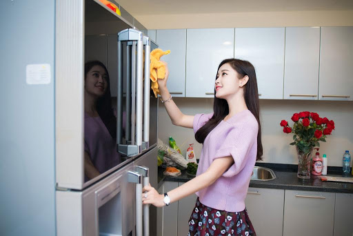 3 mẫu tủ chén nhôm treo tường.jpg 3 mẫu tủ chén nhôm treo tường.jpg
