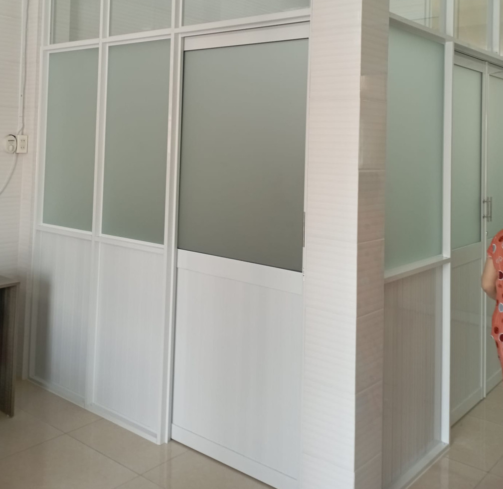Vách ngăn nhôm kính cửa lùa 5