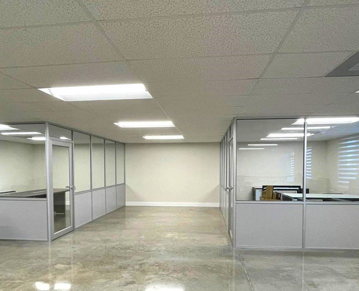 Vách ngăn nhôm kính đẹp tphcm 3