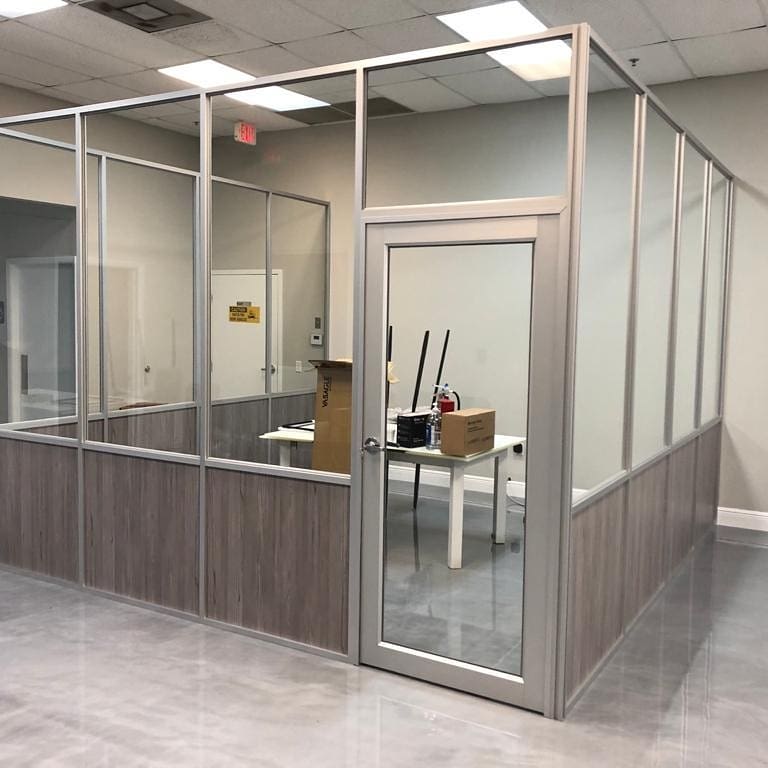 Vách ngăn nhôm kính đẹp 3