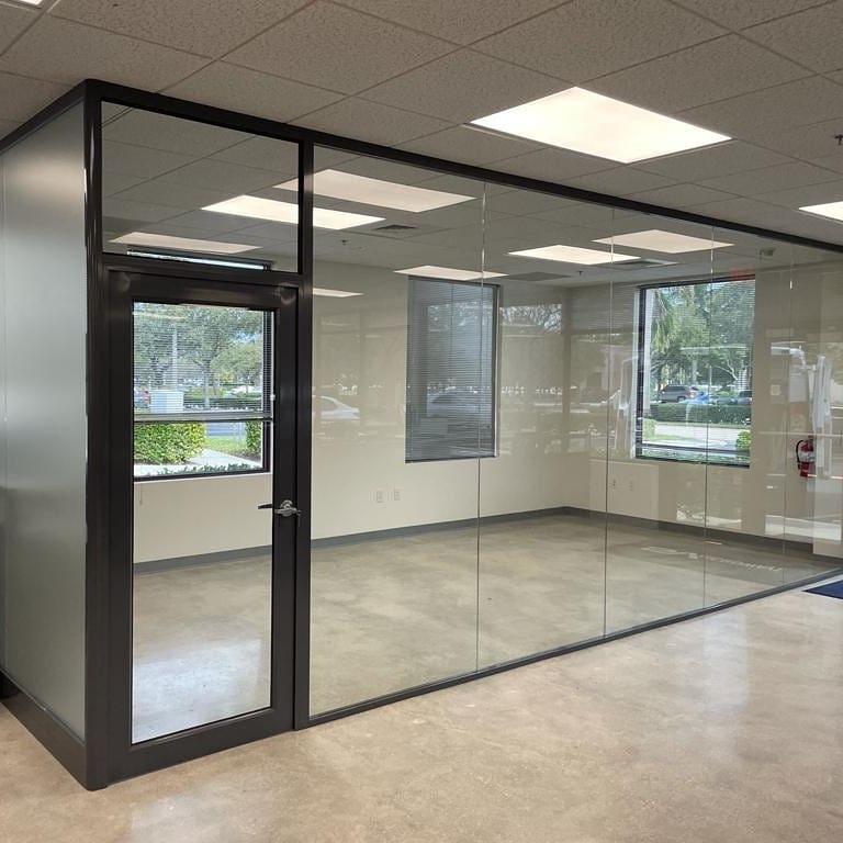 vách ngăn nhôm kính phòng ngủ đẹp, giá rẻ tphcm 4