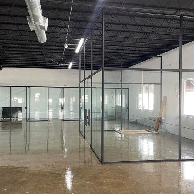 Vách ngăn nhôm kính TPHCM 3