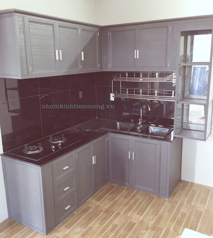 Tủ bếp nhôm kính hcm 7