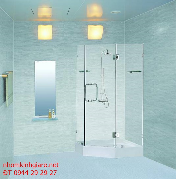 canh-bao-su-dung-phong-tam-kinh-dung-cach