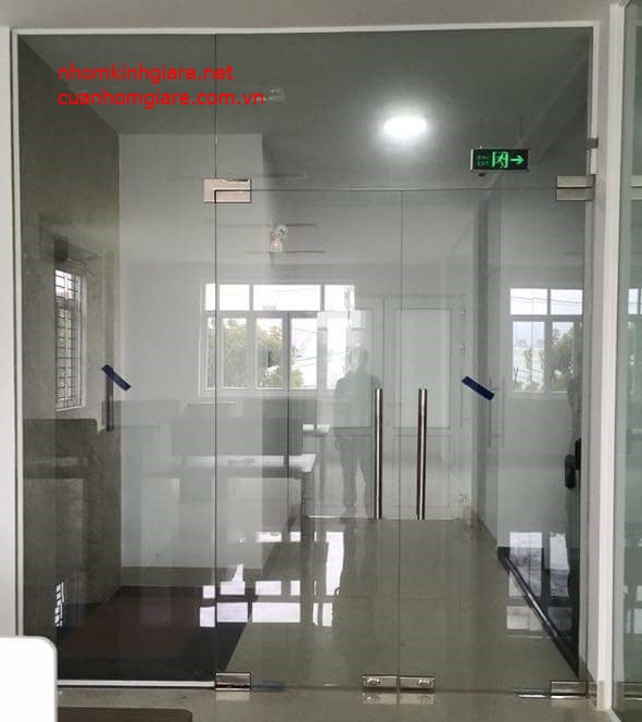 Cửa Kính Cường Lực Có An Toàn Không 1; cua-kinh-cuong-luc.jpg