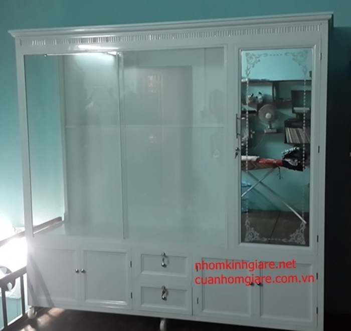 tủ quần áo nhôm kính lùa