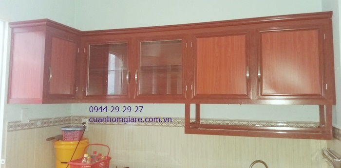 tủ bếp nhôm giẩ gỗ 4