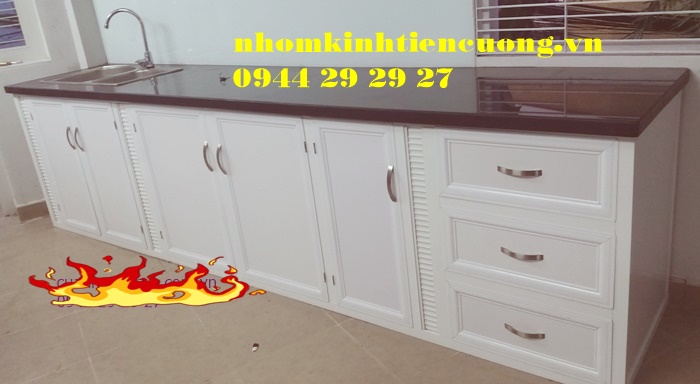 Cần lắm một chiếc tủ bếp nhôm kính như thế này 2