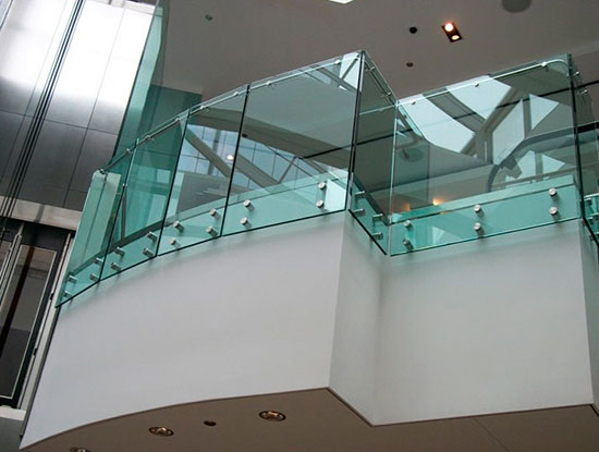 lan can kính cường lực