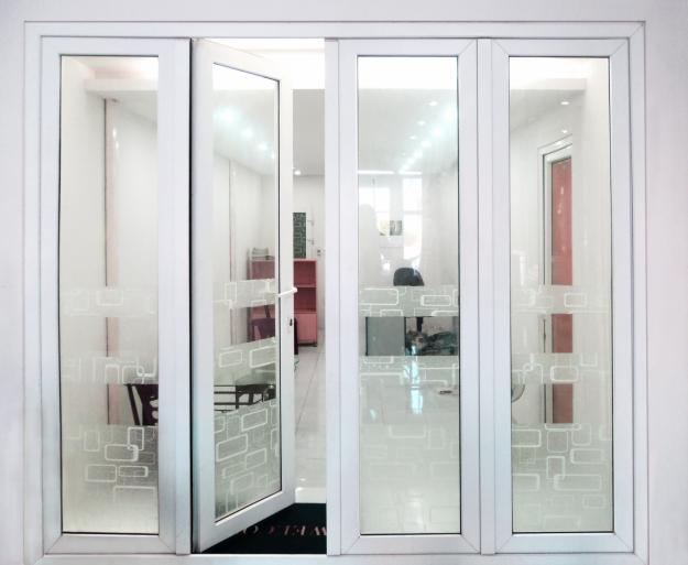 Cửa nhôm kính cao cấp