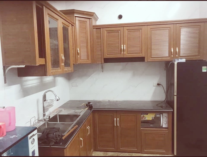 Tủ bếp nhôm kính giá bao nhiêu 2