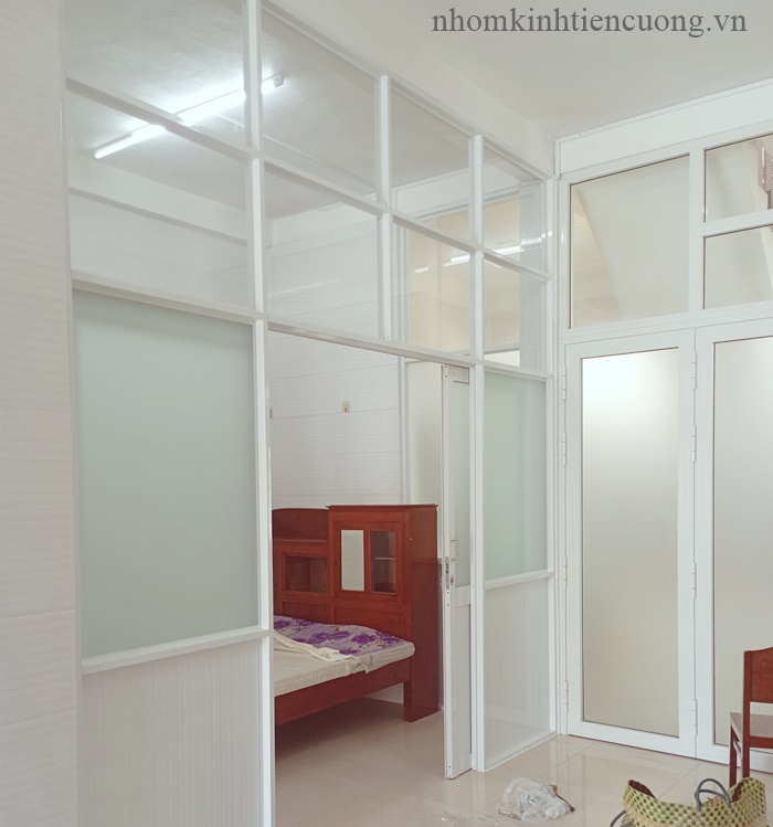 Vách ngăn nhôm kính văn phòng chất lượng cao 9