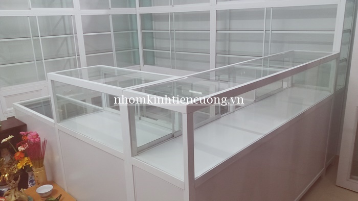 Mẫu tủ thuốc tây đẹp 3