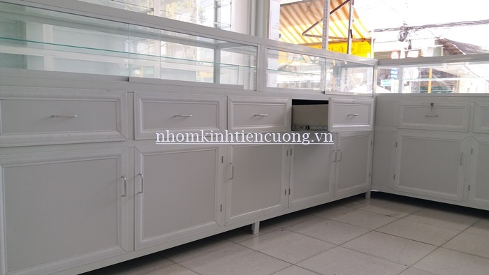 Đánh giá chất lượng tủ thuốc tây 4
