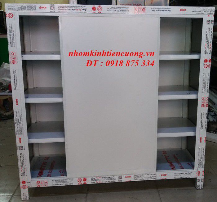 Mẫu tủ chén nhôm kính 1