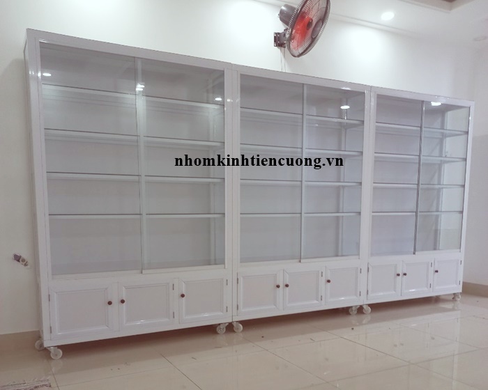 Mẫu tủ nhôm kính bán hàng 5