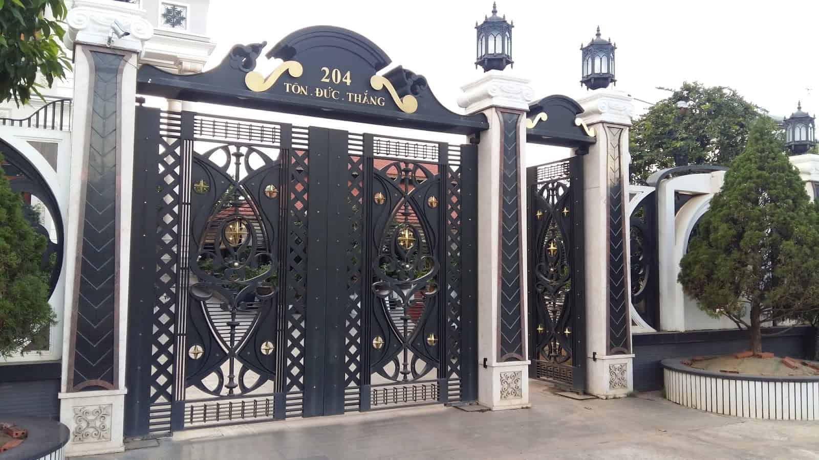 Thi Công Cửa Sắt